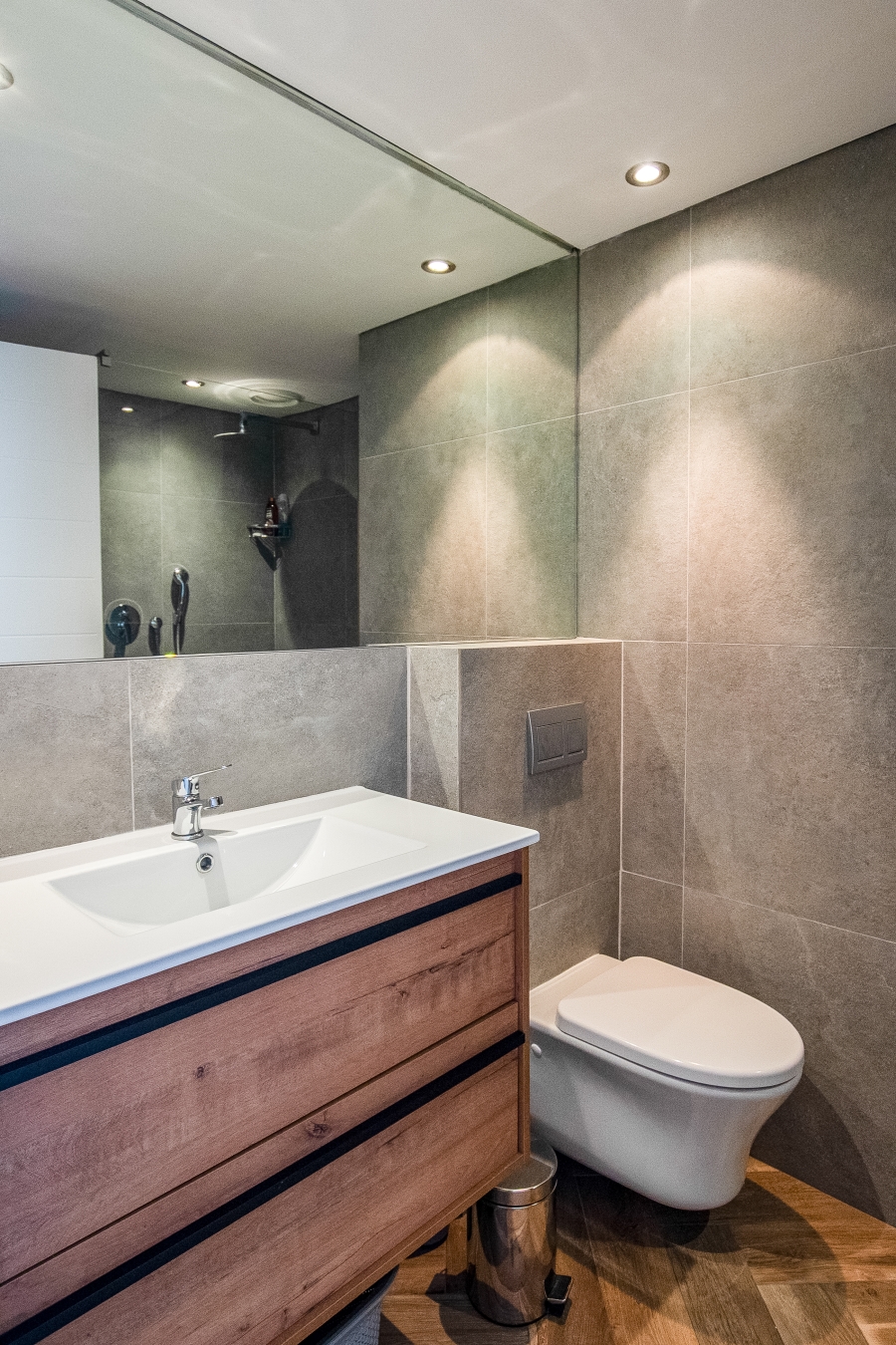 To Let 2 Bedroom Property for Rent in Green Point Western Cape